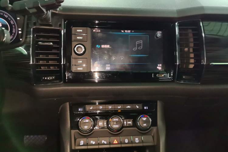 Used Skoda Kodiaq 2020 TSI330 5-Seat Two-Wheel Drive Deluxe Enjoyment Edition Audio And AC Panel