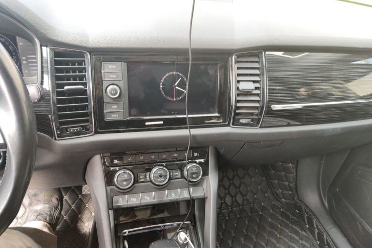 Used Skoda Kodiaq 2020 TSI330 5-Seat Two-Wheel Drive Deluxe Enjoyment Edition Audio And AC Panel