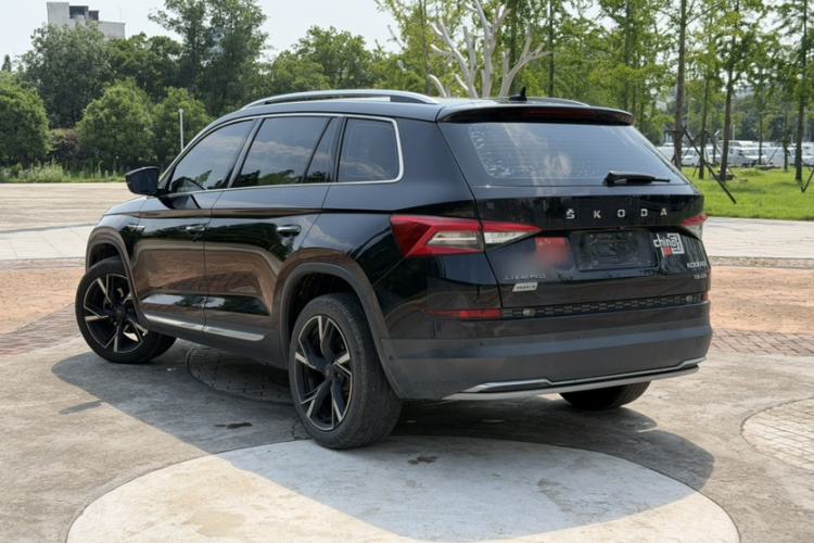 Used Skoda Kodiaq 2020 TSI330 7-Seater Two-Wheel-Drive Luxury Enjoyment Edition Exterior 9