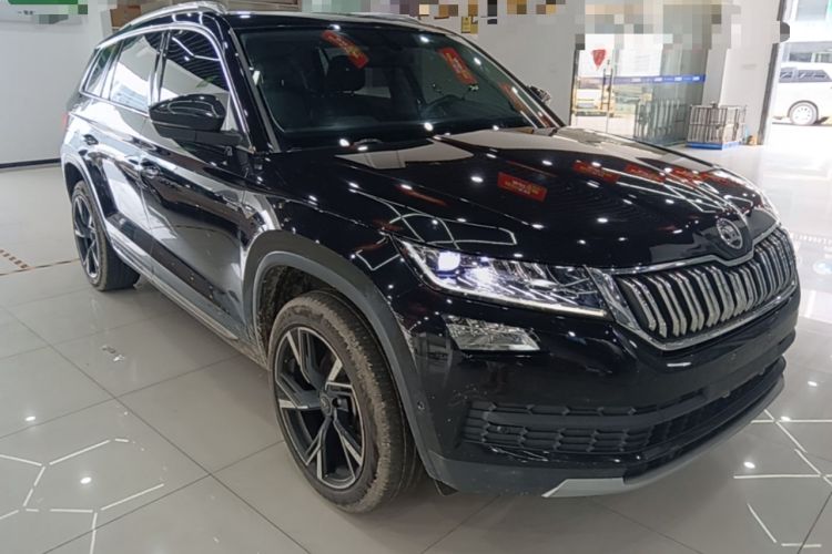 Used Skoda Kodiaq 2020 TSI330 7-Seater Two-Wheel-Drive Luxury Enjoyment Edition Front Right 45 Deg
