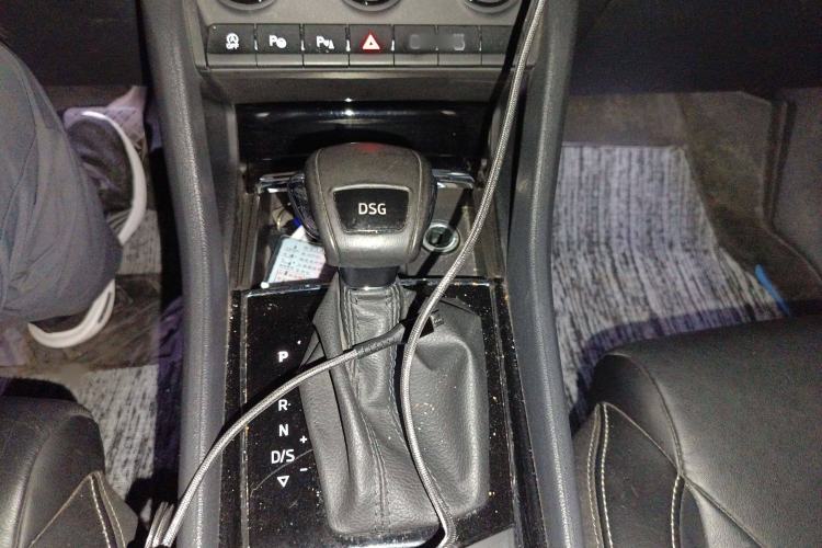 Used Skoda Kodiaq 2020 TSI330 7-Seater Two-Wheel-Drive Luxury Enjoyment Edition Gear Lever