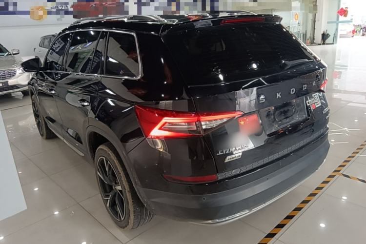Used Skoda Kodiaq 2020 TSI330 7-Seater Two-Wheel-Drive Luxury Enjoyment Edition Rear Left 45 Deg