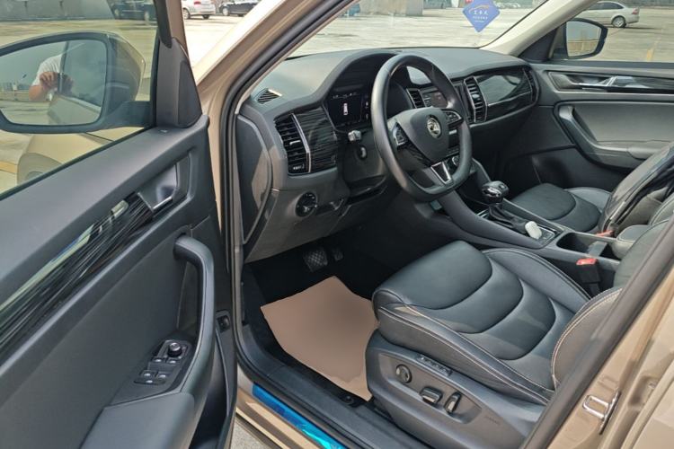 Used Skoda Kodiaq 2020 TSI330 7-Seater Two-Wheel-Drive Luxury Enjoyment Edition Driver Seat