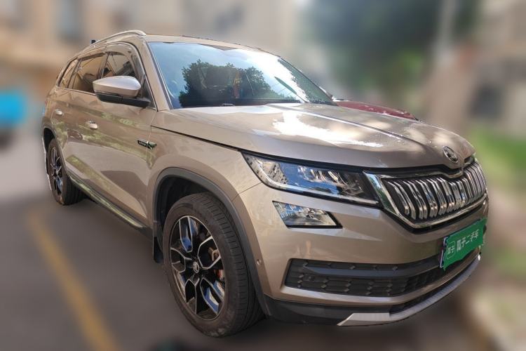 Used Skoda Kodiaq 2020 TSI330 5-Seat Two-Wheel Drive Deluxe Enjoyment Edition Front Right 45 Deg