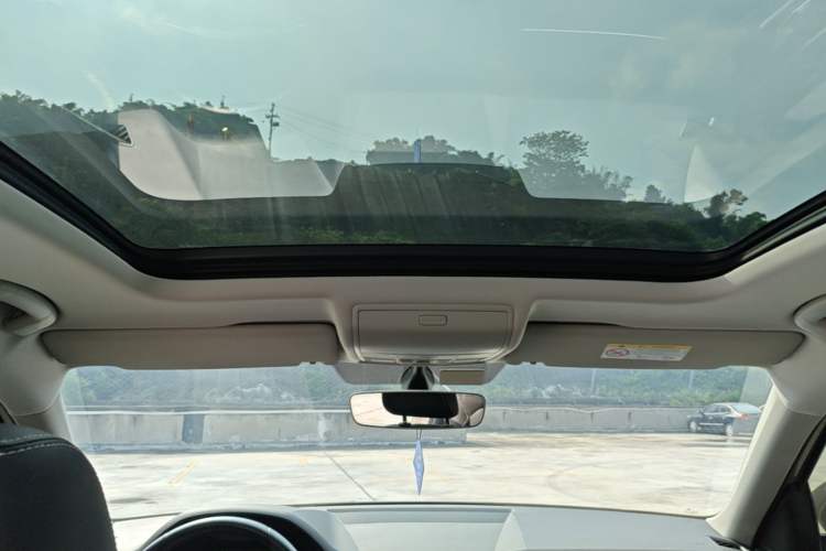 Used Skoda Kodiaq 2020 TSI330 7-Seater Two-Wheel-Drive Luxury Enjoyment Edition Headliner