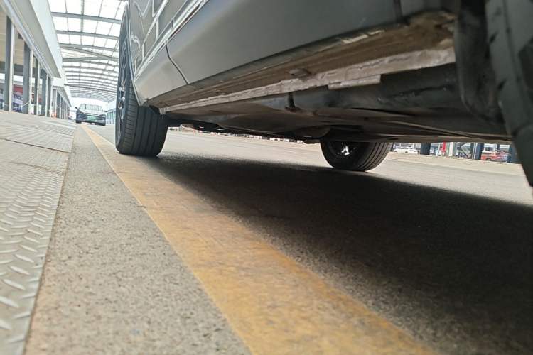 Used Skoda Kodiaq 2020 TSI330 7-Seater Two-Wheel-Drive Luxury Enjoyment Edition Left Side Sill