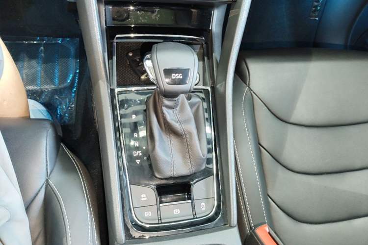 Used Skoda Kodiaq 2020 TSI330 7-Seater Two-Wheel-Drive Luxury Enjoyment Edition Gear Lever