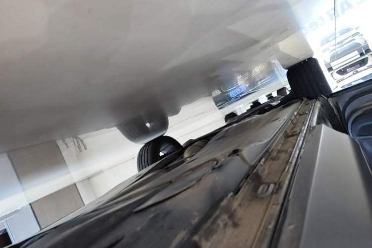 Used Skoda Kodiaq 2020 TSI330 7-Seater Two-Wheel-Drive Luxury Enjoyment Edition Left Side Sill