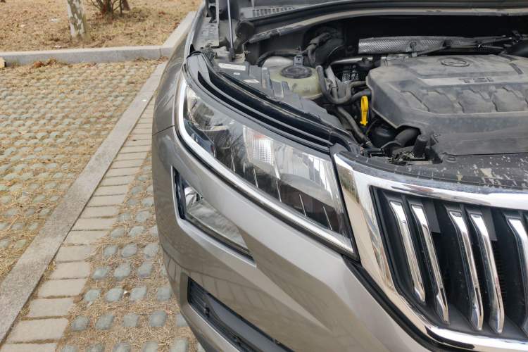 Used Skoda Kodiaq 2020 TSI330 5-Seater Two-Wheel Drive Comfort Edition Right Front Headlight