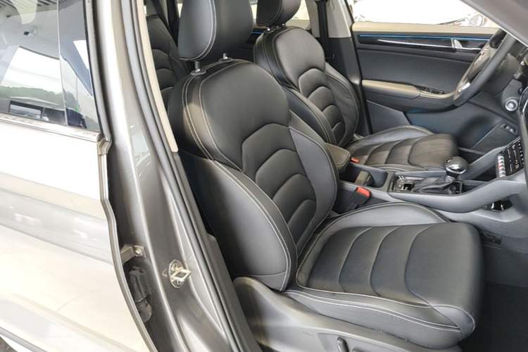 Used Skoda Kodiaq 2020 TSI330 7-Seater Two-Wheel-Drive Luxury Enjoyment Edition Right Front Seat
