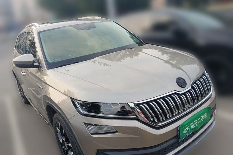 Used Skoda Kodiaq 2020 TSI330 7-Seater Two-Wheel-Drive Luxury Enjoyment Edition Front Right 45 Deg