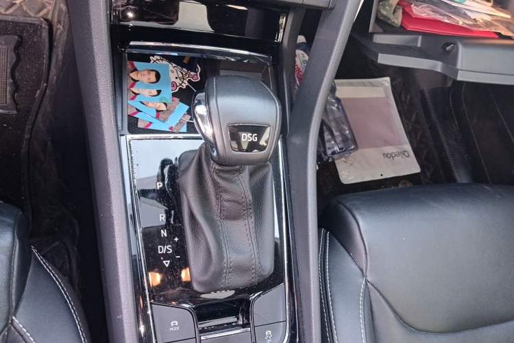 Used Skoda Kodiaq 2020 TSI330 7-Seater Two-Wheel-Drive Luxury Enjoyment Edition Gear Lever