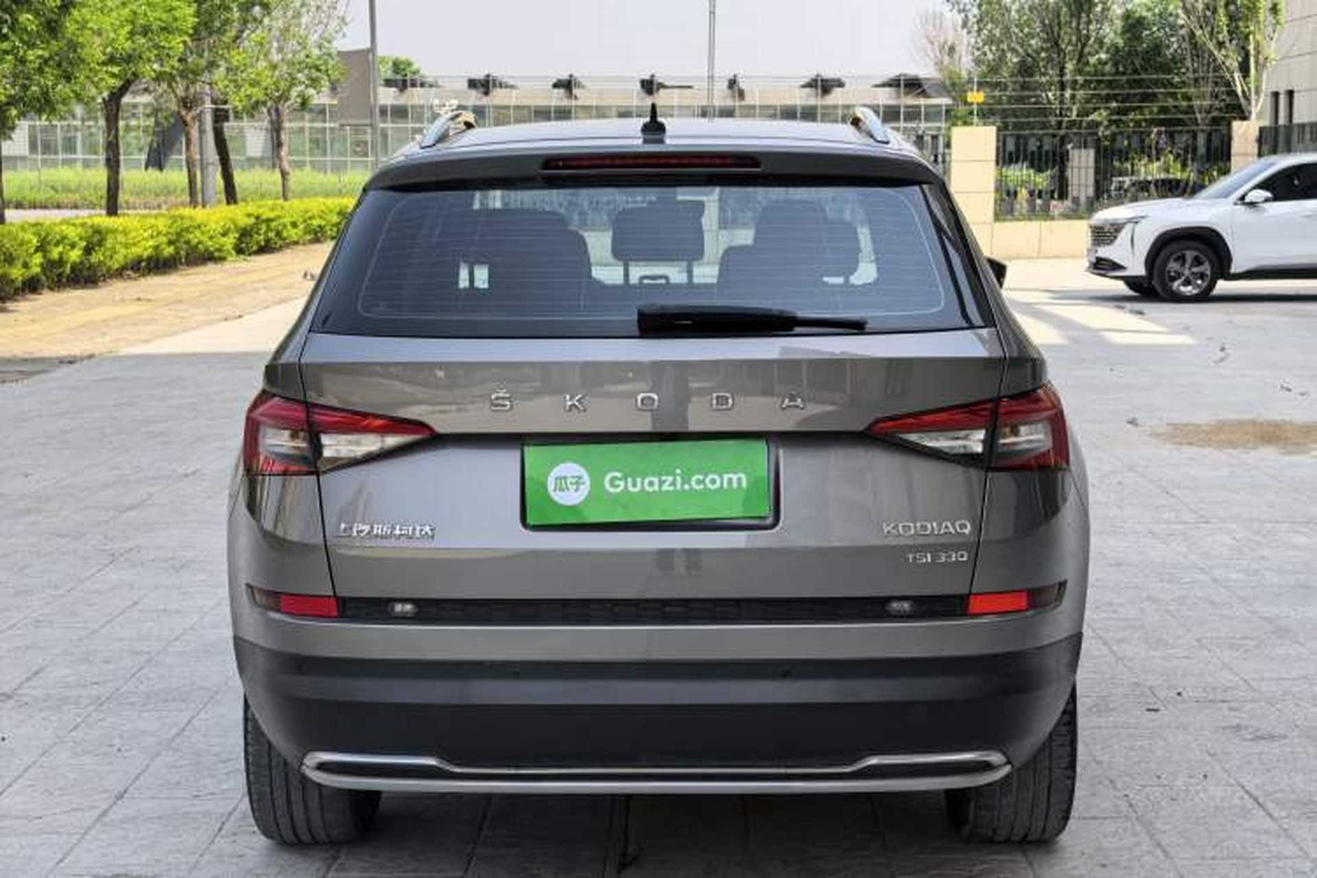 Used Skoda Kodiaq 2020 TSI330 7-Seater Two-Wheel-Drive Luxury Enjoyment Edition Exterior 4