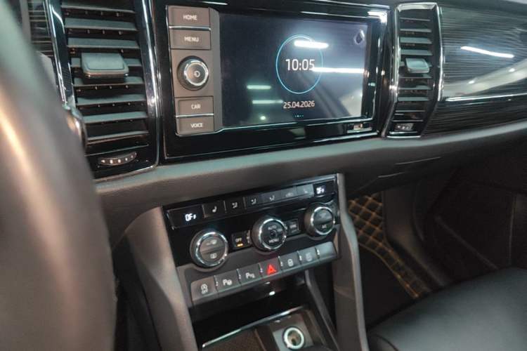 Used Skoda Kodiaq 2020 TSI330 5-Seat Two-Wheel Drive Deluxe Enjoyment Edition Audio And AC Panel