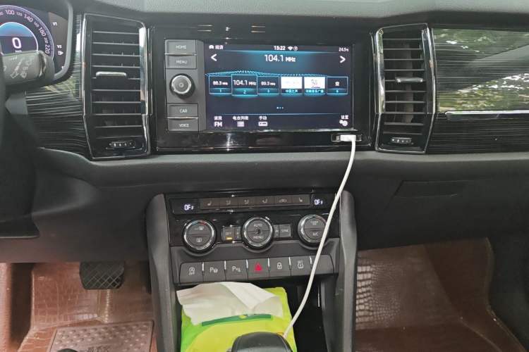 Used Skoda Kodiaq 2020 TSI330 7-Seater Two-Wheel-Drive Luxury Enjoyment Edition Audio And AC Panel