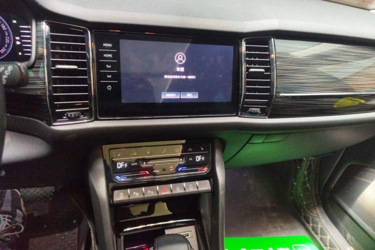 Used Skoda Kodiaq 2020 TSI330 5-Seat Two-Wheel Drive Deluxe Enjoyment Edition Audio And AC Panel
