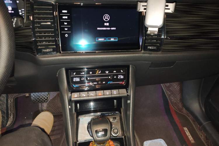 Used Skoda Kodiaq 2020 TSI330 5-Seat Two-Wheel Drive Deluxe Enjoyment Edition Audio And AC Panel