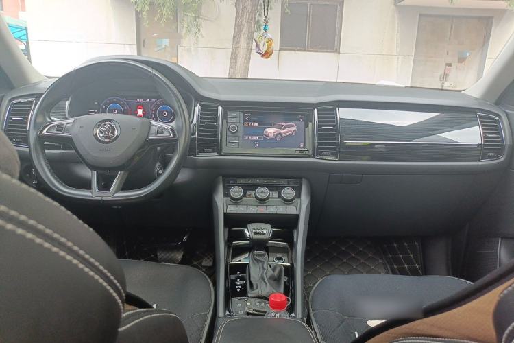 Used Skoda Kodiaq 2020 TSI330 5-Seat Two-Wheel Drive Deluxe Enjoyment Edition Center Console