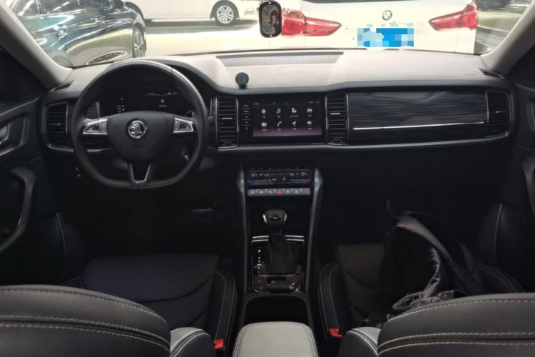 Used Skoda Kodiaq 2020 TSI330 7-Seater Two-Wheel-Drive Luxury Enjoyment Edition Center Console