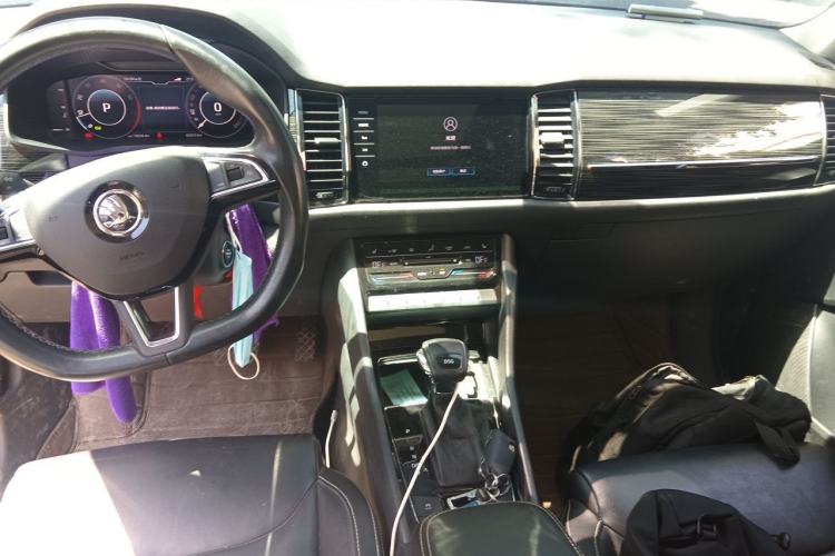 Used Skoda Kodiaq 2020 TSI330 5-Seat Two-Wheel Drive Deluxe Enjoyment Edition Center Console