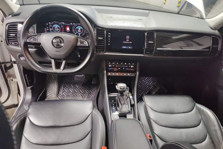 Used Skoda Kodiaq 2020 TSI330 5-Seat Two-Wheel Drive Deluxe Enjoyment Edition Center Console