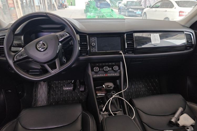 Used Skoda Kodiaq 2020 TSI330 5-Seat Two-Wheel Drive Deluxe Enjoyment Edition Center Console