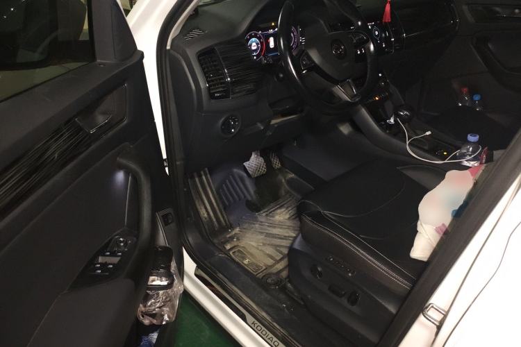 Used Skoda Kodiaq 2020 TSI330 7-Seater Two-Wheel-Drive Luxury Enjoyment Edition Driver Seat