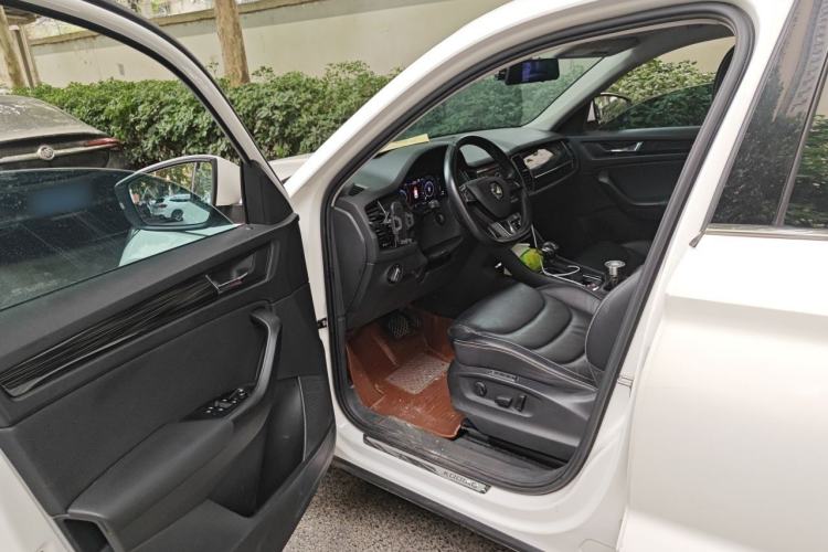 Used Skoda Kodiaq 2020 TSI330 7-Seater Two-Wheel-Drive Luxury Enjoyment Edition Driver Seat