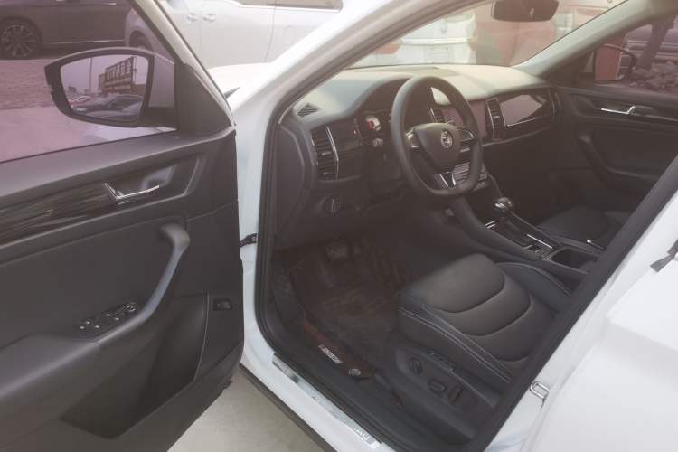 Used Skoda Kodiaq 2020 TSI330 5-Seat Two-Wheel Drive Deluxe Enjoyment Edition Driver Seat