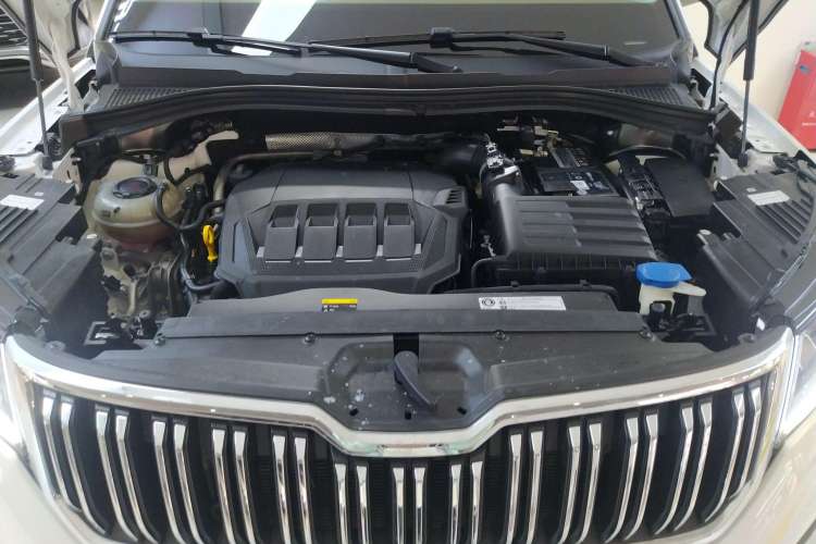 Used Skoda Kodiaq 2020 TSI330 7-Seater Two-Wheel-Drive Luxury Enjoyment Edition Engine Bay