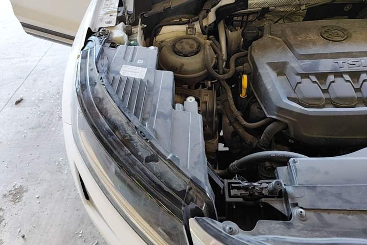 Used Skoda Kodiaq 2020 TSI330 7-Seater Two-Wheel-Drive Luxury Enjoyment Edition Engine Bay Right