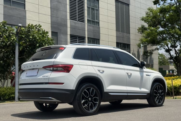 Used Skoda Kodiaq 2020 TSI330 5-Seat Two-Wheel Drive Deluxe Enjoyment Edition Exterior 2
