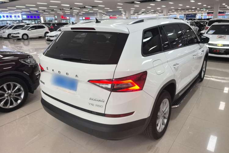 Used Skoda Kodiaq 2020 TSI330 7-Seater Two-Wheel Drive Comfort Edition Exterior 3
