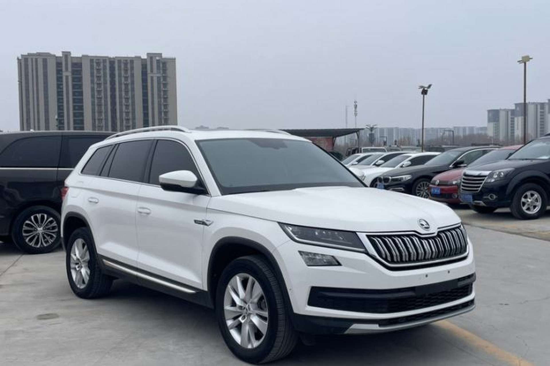 Used Skoda Kodiaq 2020 TSI330 5-Seat Two-Wheel Drive Deluxe Enjoyment Edition Exterior 3