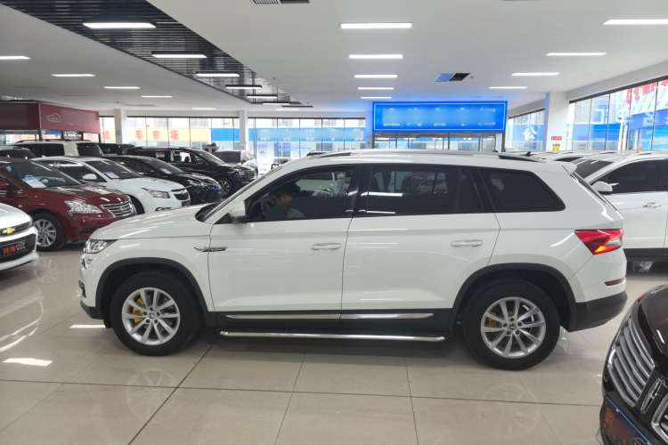 Used Skoda Kodiaq 2020 TSI330 7-Seater Two-Wheel Drive Comfort Edition Exterior 5