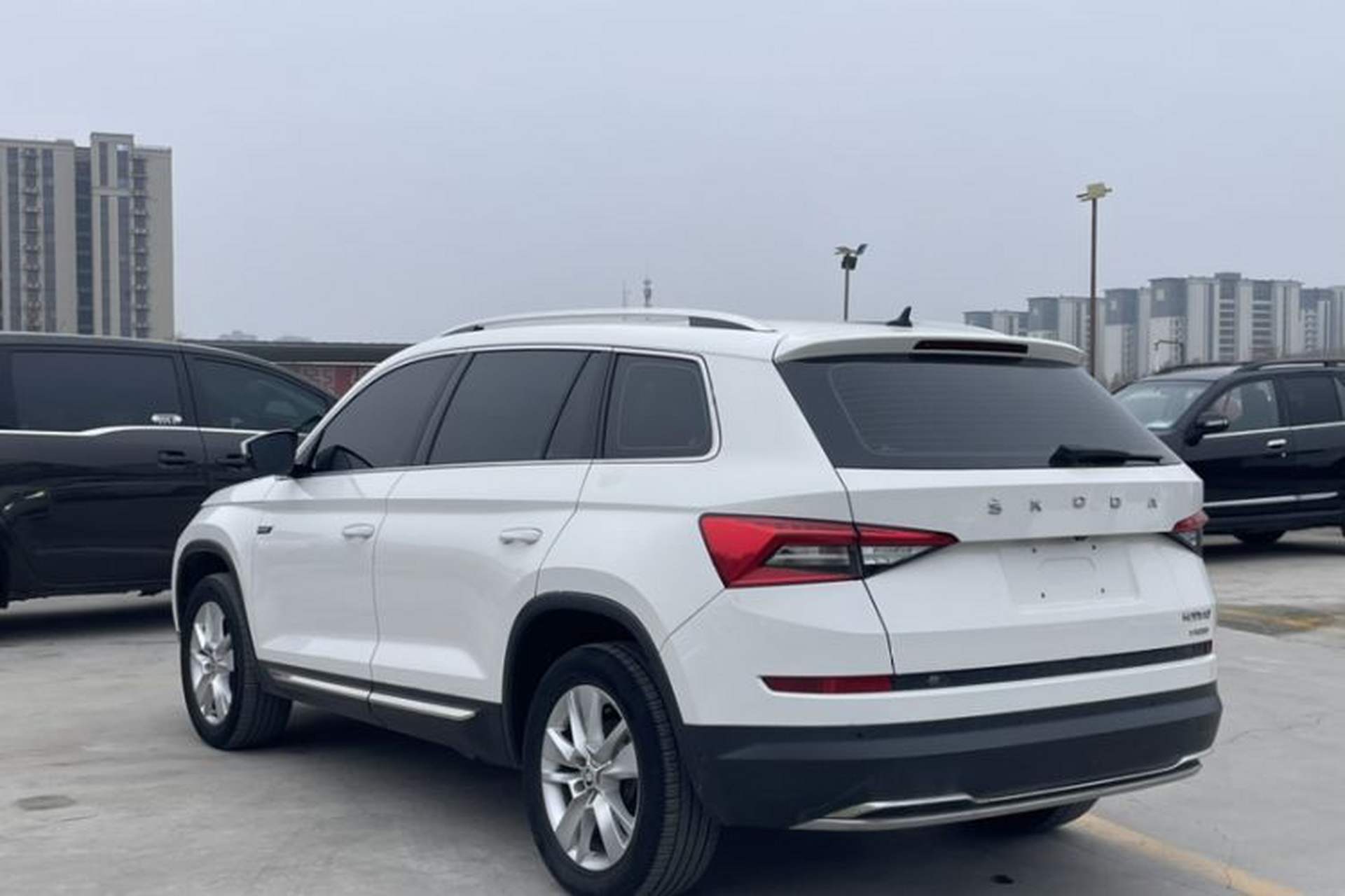 Used Skoda Kodiaq 2020 TSI330 5-Seat Two-Wheel Drive Deluxe Enjoyment Edition Exterior 6
