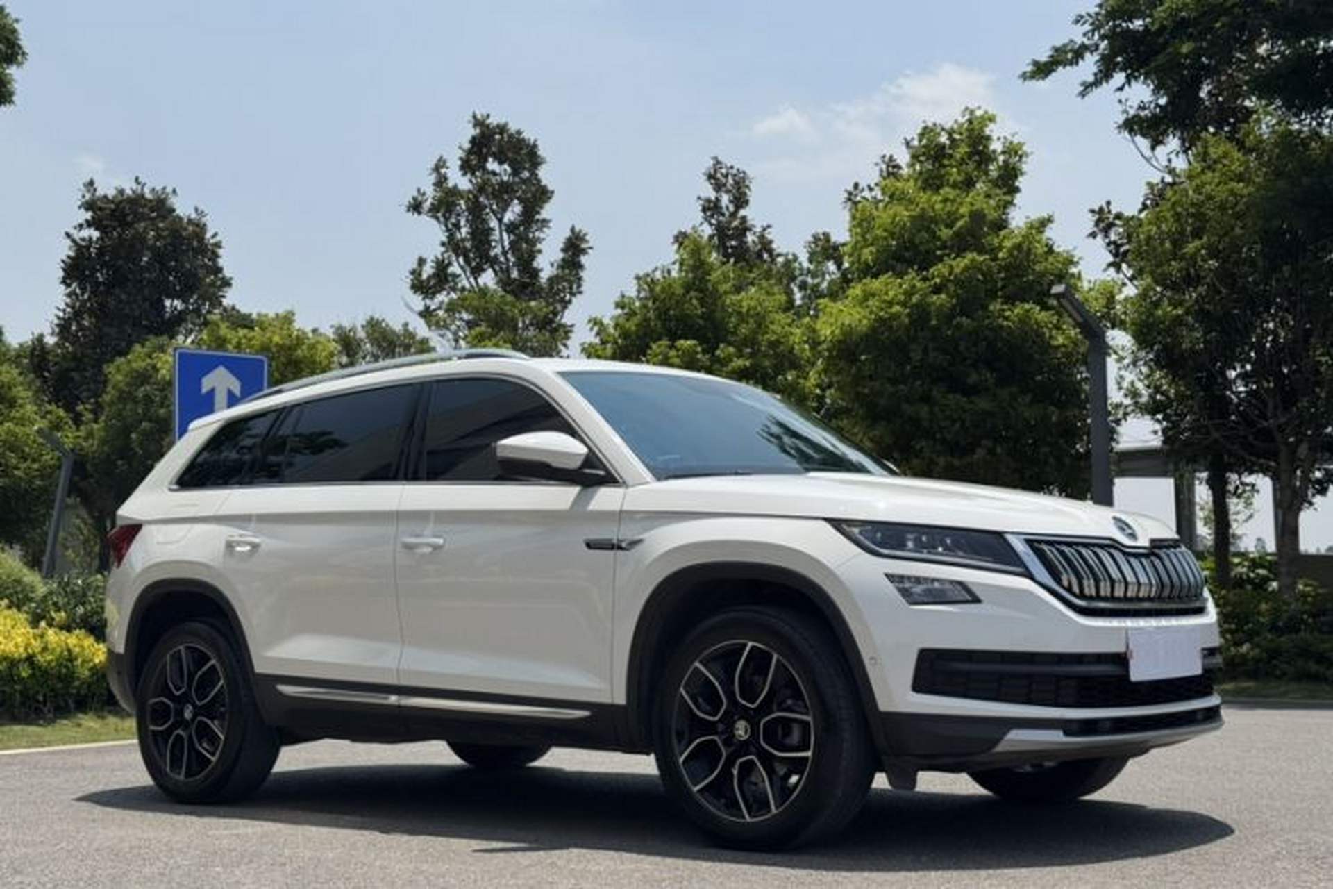 Used Skoda Kodiaq 2020 TSI330 5-Seat Two-Wheel Drive Deluxe Enjoyment Edition Exterior 8
