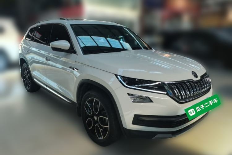 Used Skoda Kodiaq 2020 TSI330 7-Seater Two-Wheel-Drive Luxury Enjoyment Edition Front Right 45 Deg