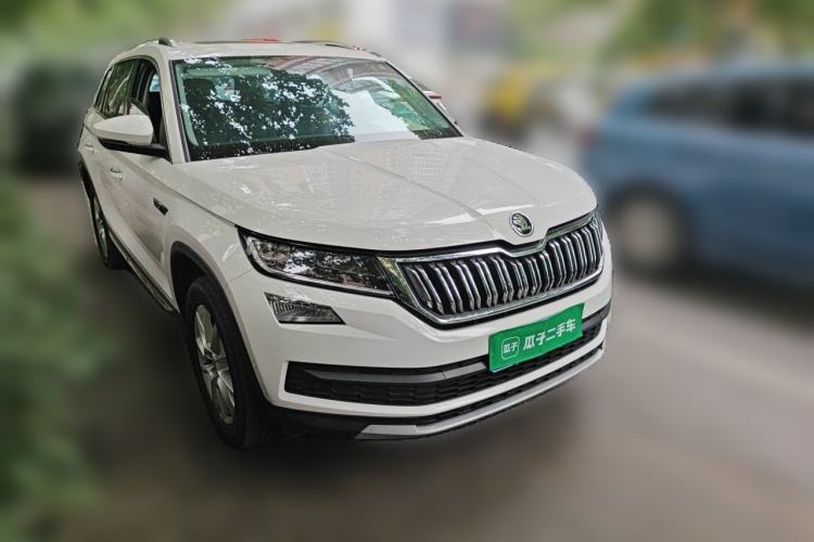 Used Skoda Kodiaq 2020 TSI330 7-Seater Two-Wheel-Drive Luxury Enjoyment Edition Front Right 45 Deg