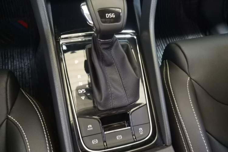 Used Skoda Kodiaq 2020 TSI330 7-Seater Two-Wheel-Drive Luxury Enjoyment Edition Gear Lever