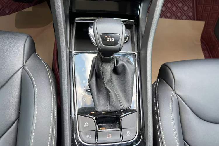 Used Skoda Kodiaq 2020 TSI330 7-Seater Two-Wheel-Drive Luxury Enjoyment Edition Gear Lever