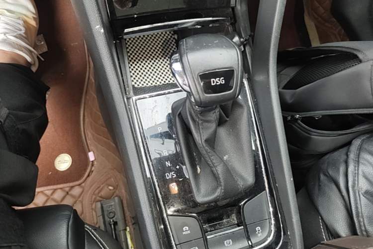 Used Skoda Kodiaq 2020 TSI330 7-Seater Two-Wheel-Drive Luxury Enjoyment Edition Gear Lever
