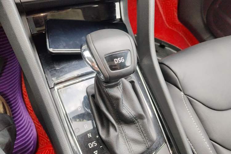 Used Skoda Kodiaq 2020 TSI330 7-Seater Two-Wheel-Drive Luxury Enjoyment Edition Gear Lever