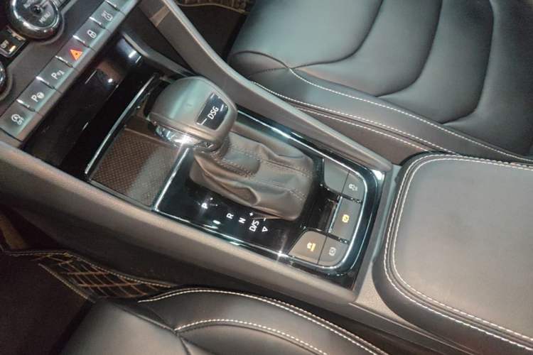 Used Skoda Kodiaq 2020 TSI330 5-Seat Two-Wheel Drive Deluxe Enjoyment Edition Gear Lever