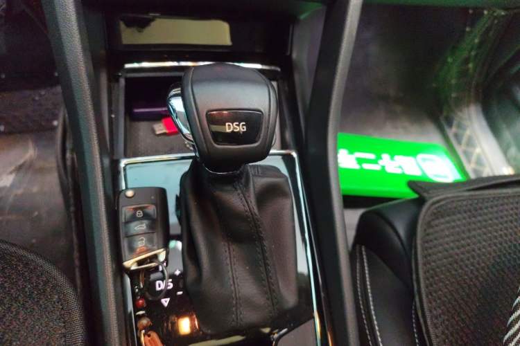 Used Skoda Kodiaq 2020 TSI330 5-Seat Two-Wheel Drive Deluxe Enjoyment Edition Gear Lever