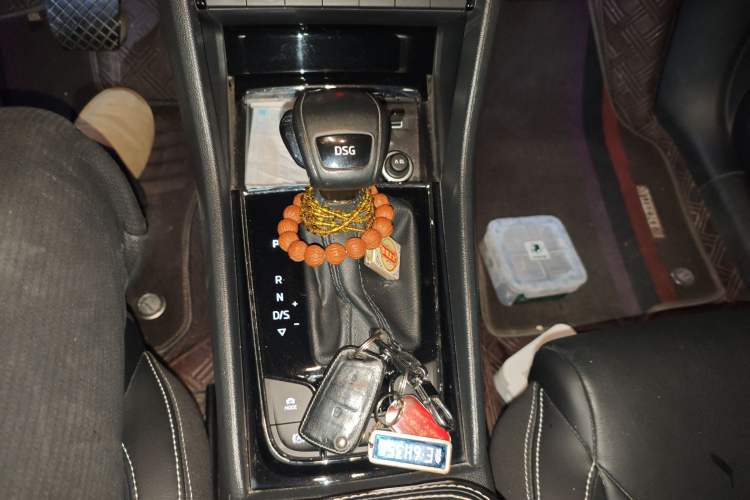 Used Skoda Kodiaq 2020 TSI330 5-Seat Two-Wheel Drive Deluxe Enjoyment Edition Gear Lever