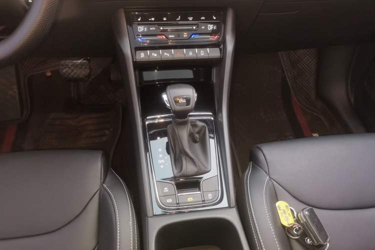 Used Skoda Kodiaq 2020 TSI330 5-Seat Two-Wheel Drive Deluxe Enjoyment Edition Gear Lever