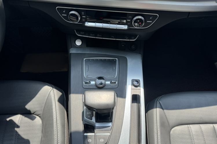 Used Skoda Kodiaq 2020 TSI330 5-Seat Two-Wheel Drive Deluxe Enjoyment Edition Interior 4