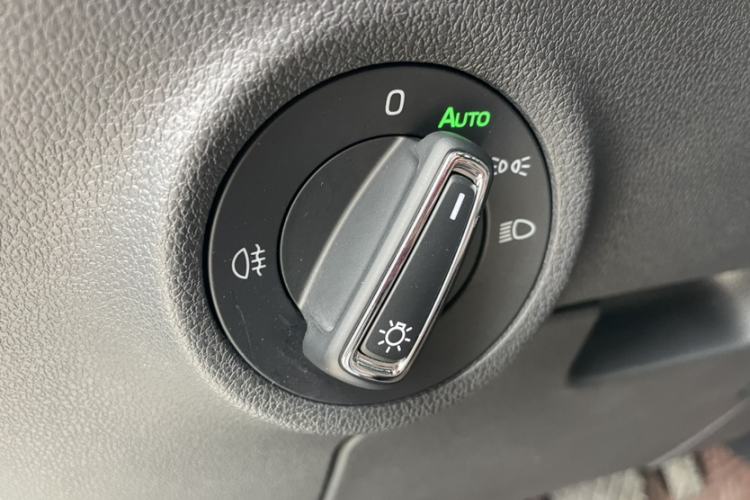 Used Skoda Kodiaq 2020 TSI330 5-Seat Two-Wheel Drive Deluxe Enjoyment Edition Interior 9