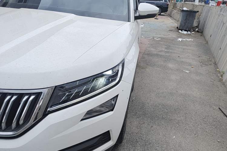 Used Skoda Kodiaq 2020 TSI330 7-Seater Two-Wheel-Drive Luxury Enjoyment Edition Left Front Headlight